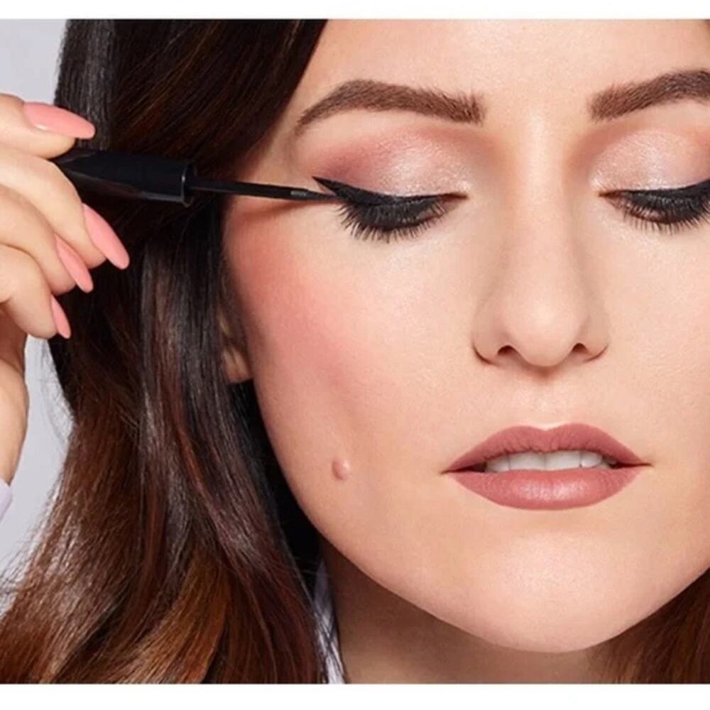 Younique Moodstruck Precision Black Liquid Eyeliner